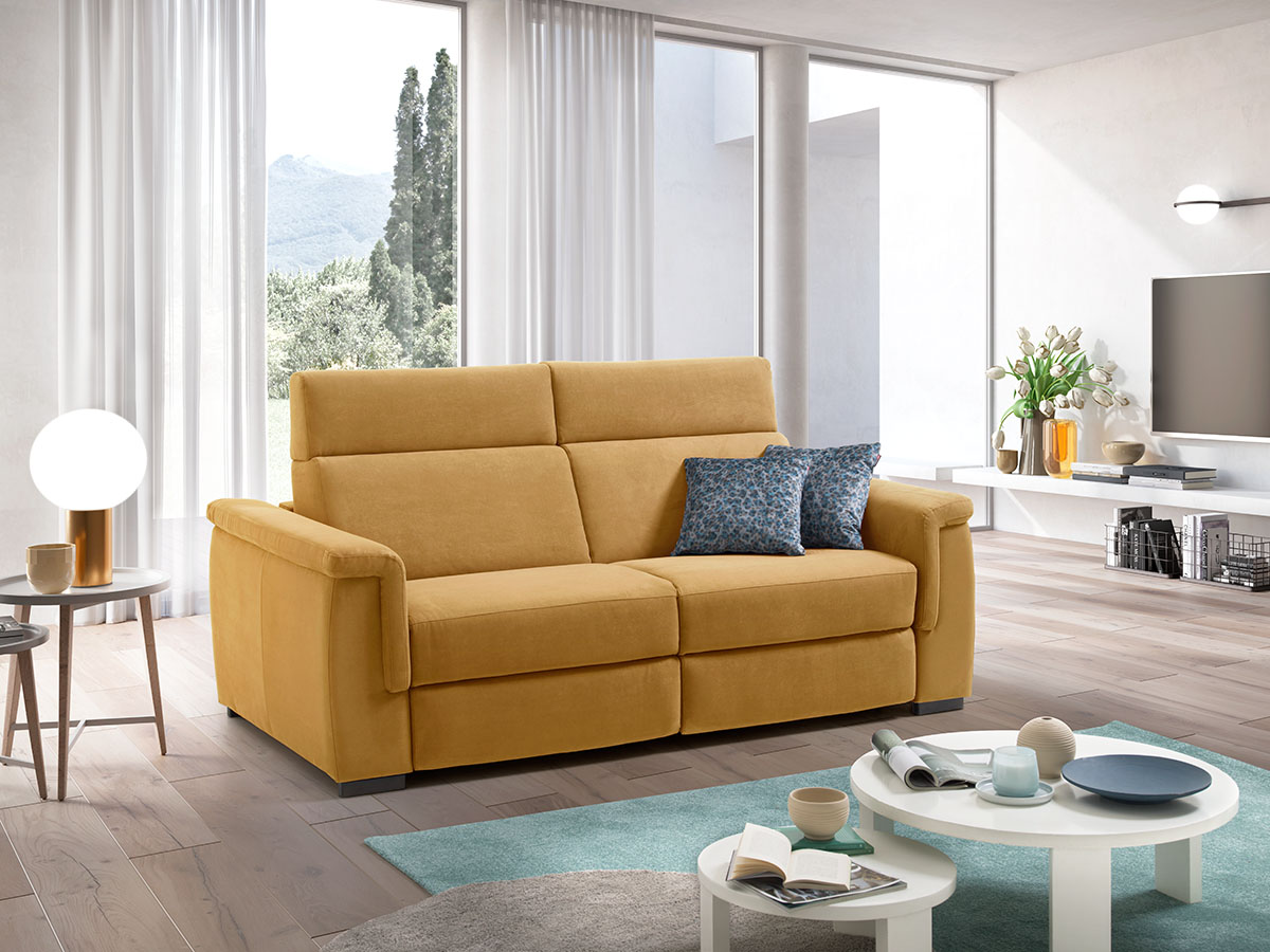 Lotusgelbes Sofa